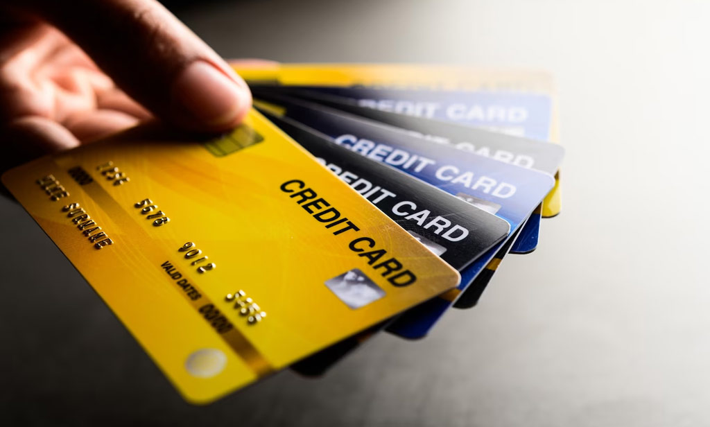 The Minimum CIBIL Score for Credit Cards: Understanding the Requirements